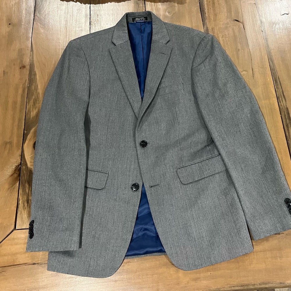 Tommy Hilfiger Men’s Herringbone Sport Coat, Size 36R, Gray Pattern